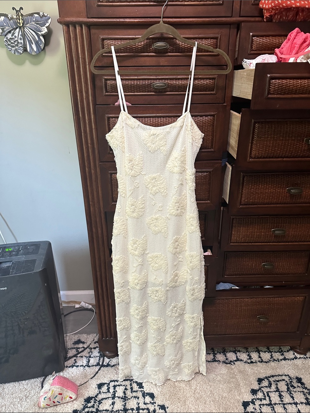 vestique Cream Floral Appliqué Maxi Slip Dress